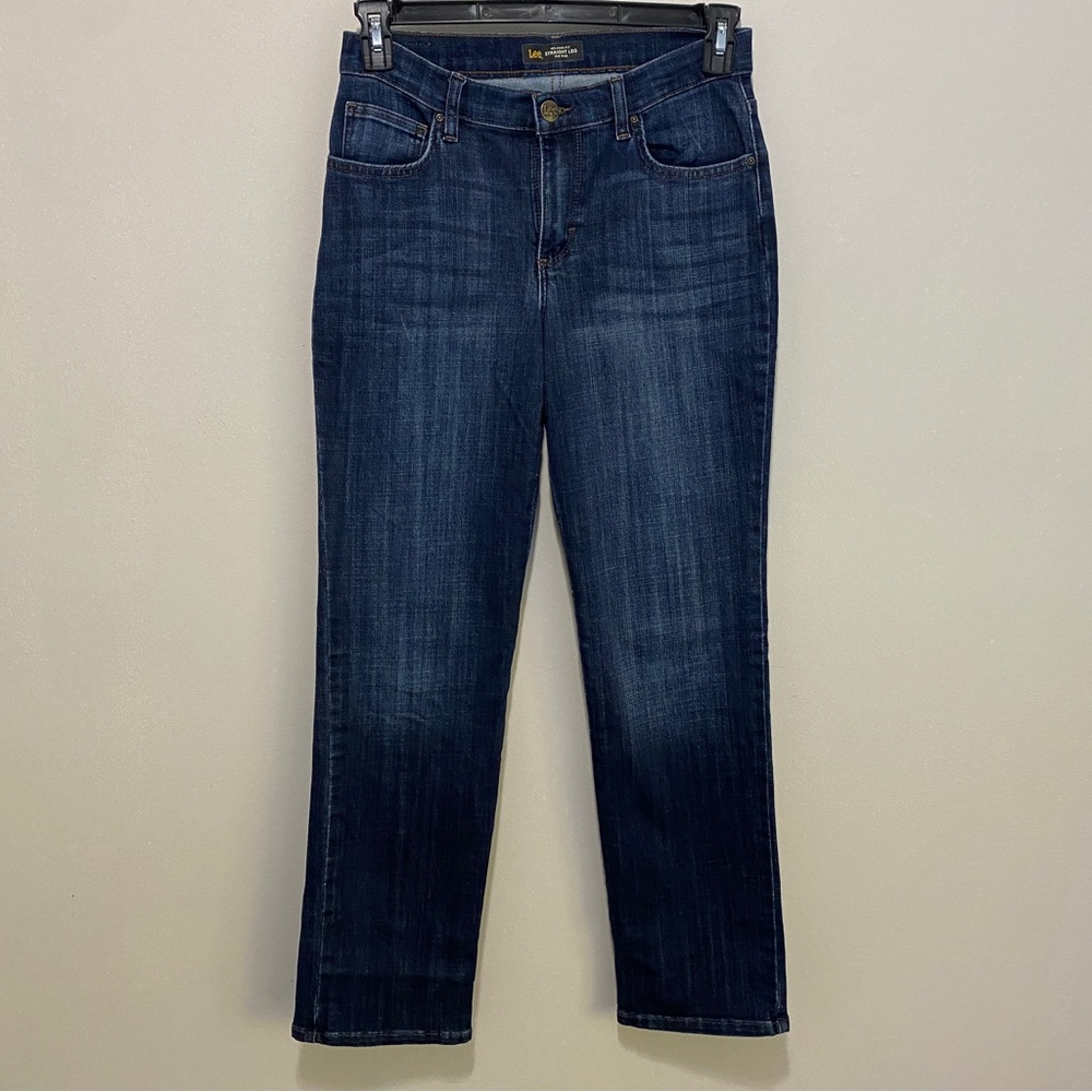 LEE Relaxed Straight Leg, Mid Rise Jeans, Size 6